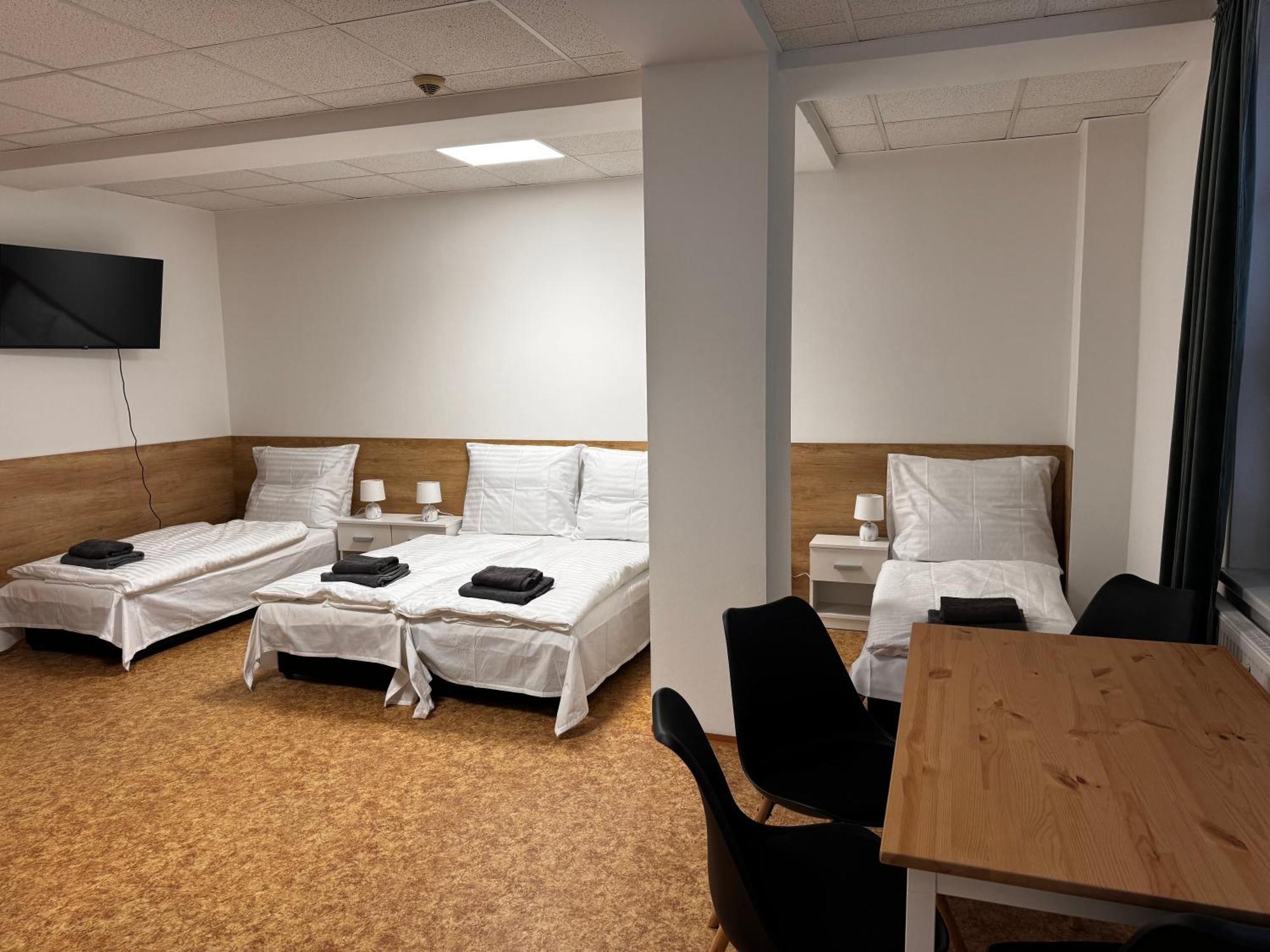 Ústí nad Labem D8 Apartmany المظهر الخارجي الصورة